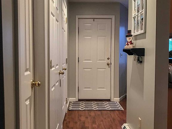 2nd image of 194 Sterling Pl