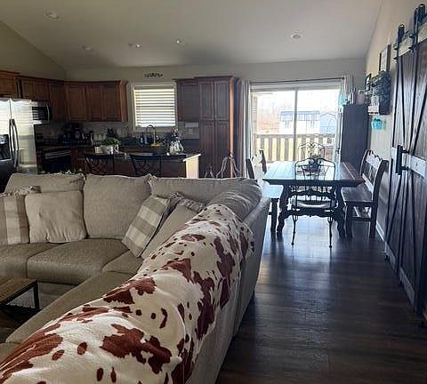 4th image of 300 Winngate Rd