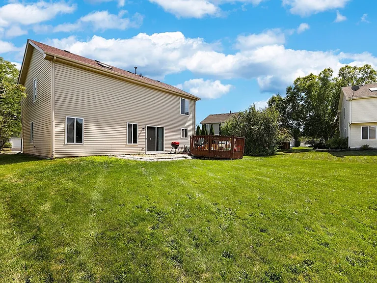 625 Harvest Dr — Photo 14
