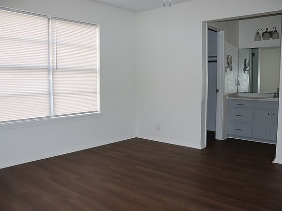 4th image of 2116 Forest Park Ave