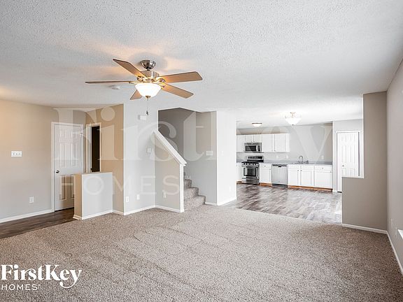 3rd image of 14735 Fawn Hollow Ln