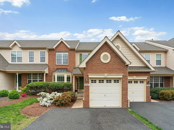 43242 Somerset Hills Ter, Ashburn, VA 20147