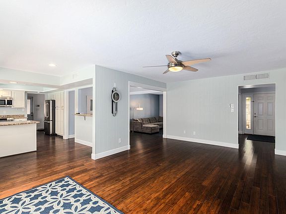 5th image of 2625 E Cheryl Dr