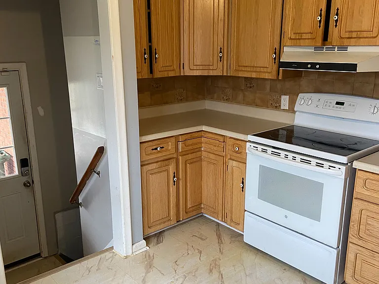 123 Seneca Dr — Photo 21