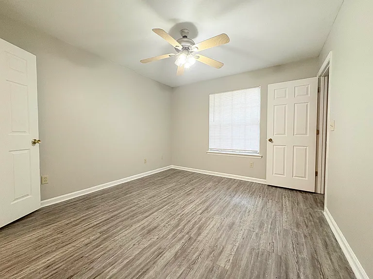 3910 Gaffney Loop — Photo 17