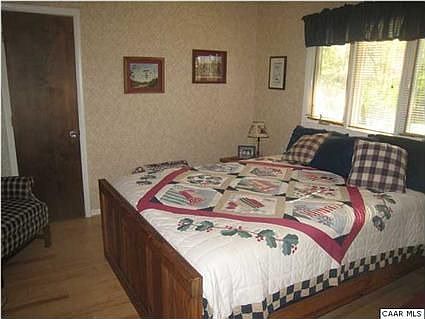 3rd image of 757 Laurelwood
