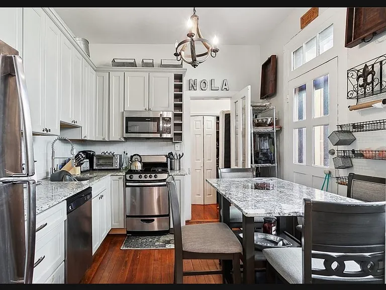 1430 Chartres St — Photo 5