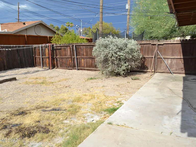 3865 E Glenn St — Photo 21