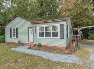 4586 Starmount Rd, Liberty, NC 27298