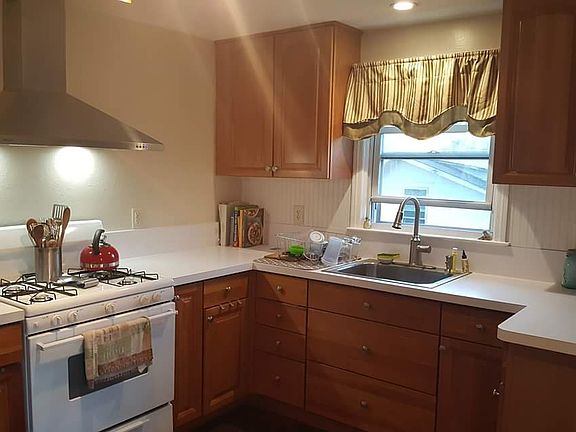 3rd image of 800 Washington Ave