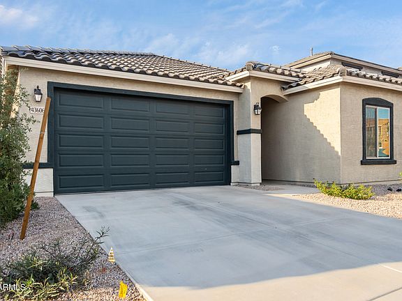 4th image of 43606 W JUNIPER Avenue