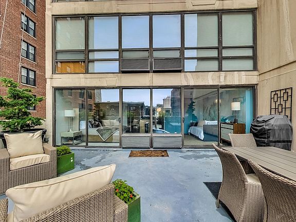 4th image of 3150 N Sheridan Rd APT 2A