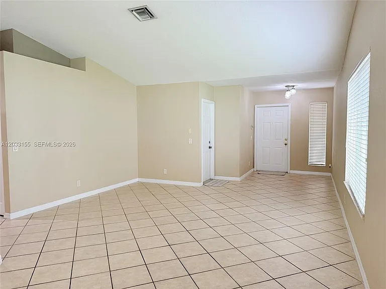 1530 Canary Island Dr — Photo 8