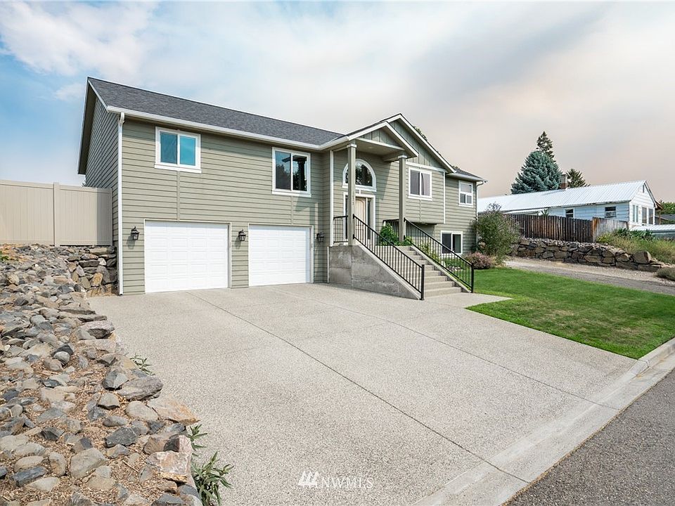 1073 Corum Circle East Wenatchee WA 98802 Zillow