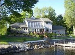 N51W35427 River Rd, Oconomowoc, WI 53066