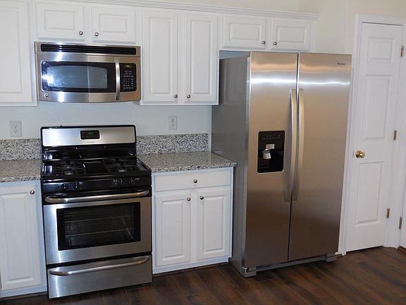 5th image of 211 Regent Sq
