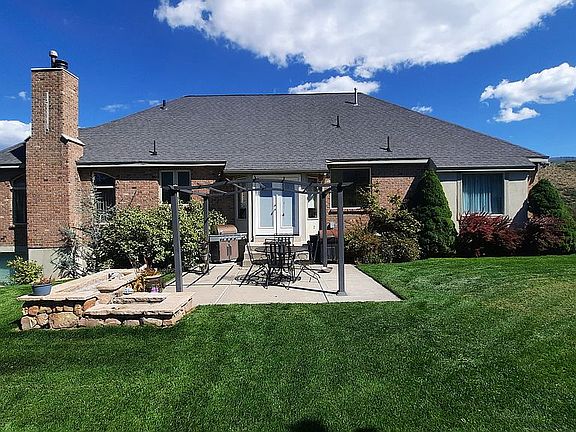 Back Patio & Water Feature