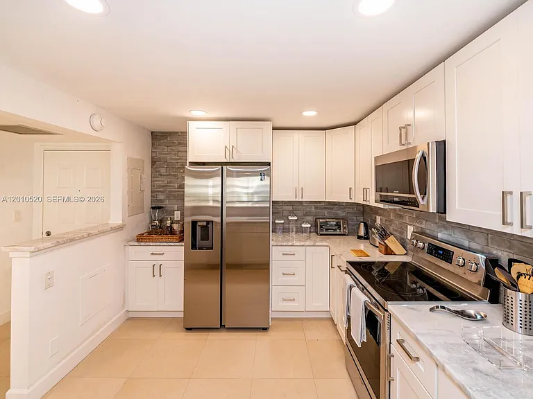 5000 N Ocean Blvd #506 — Photo 16