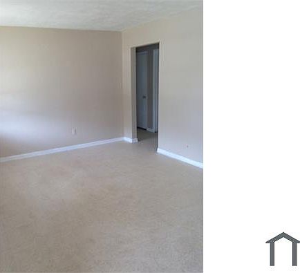 3rd image of 2331 Hadley St
