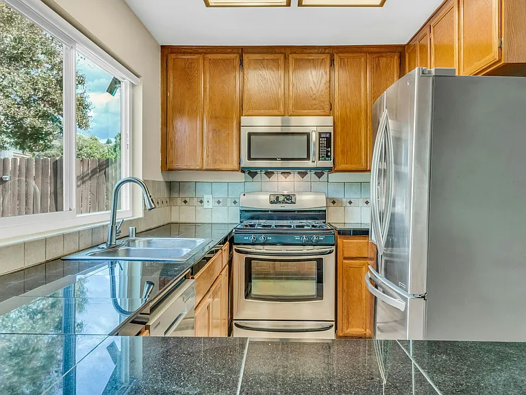 2166 Pueblo Gln — Photo 7