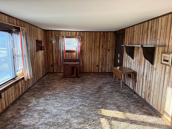 4th image of 138 Spring Road