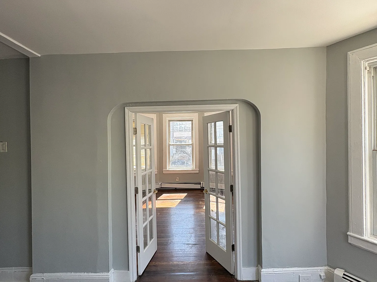 3 bed, $2,295 — Photo 2