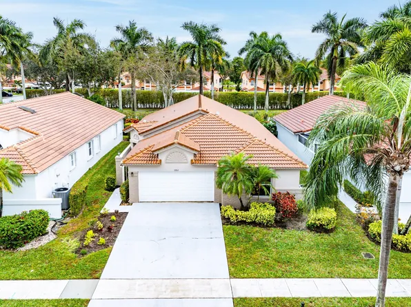 9702 Harbour Lake Circle, Boynton Beach, FL 33437