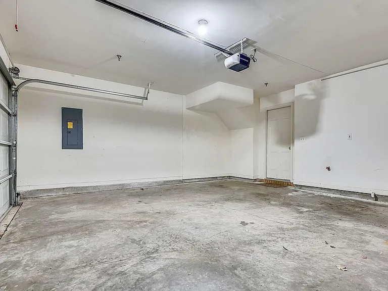 543 Ensemble Ct — Photo 41