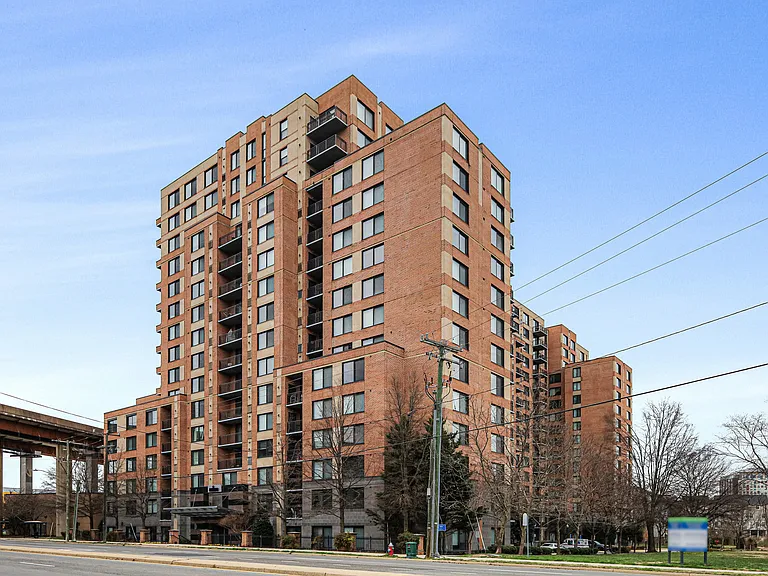 2451 Midtown Ave #601 — Photo 6