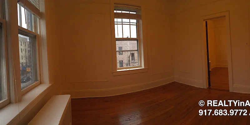 Rented by Alexiou Realty | media 4