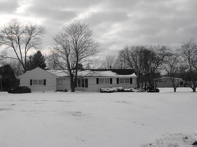 1st image of N51W16550 Fair Oak Ct