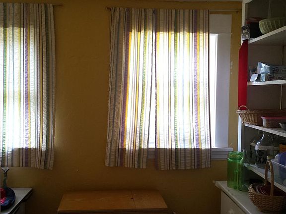 pantry/breakfast room