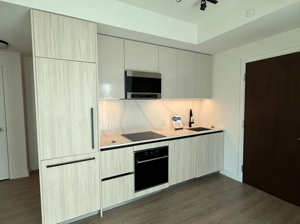 425 Front St E, Toronto, ON