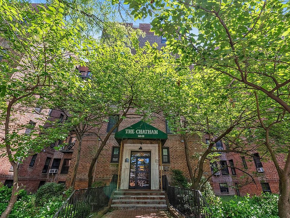 1st image of 14018 Burden Cres APT 305