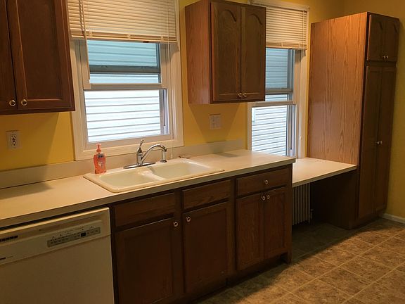 Kichen; dishwasher included
