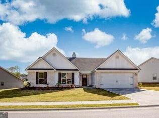 902 River Mist Cir, Jefferson, GA 30549