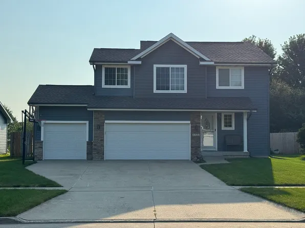 1322 10th Ave SE, Altoona, IA 50009