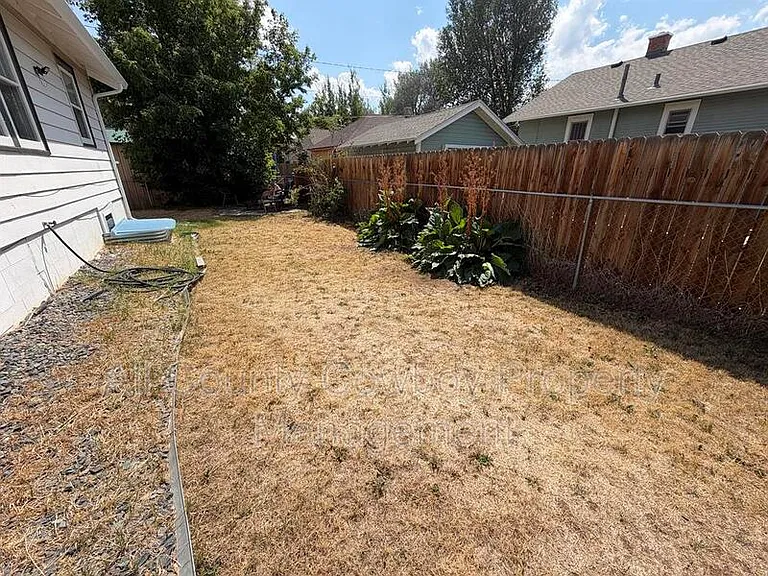 810 Gibbon St — Photo 13