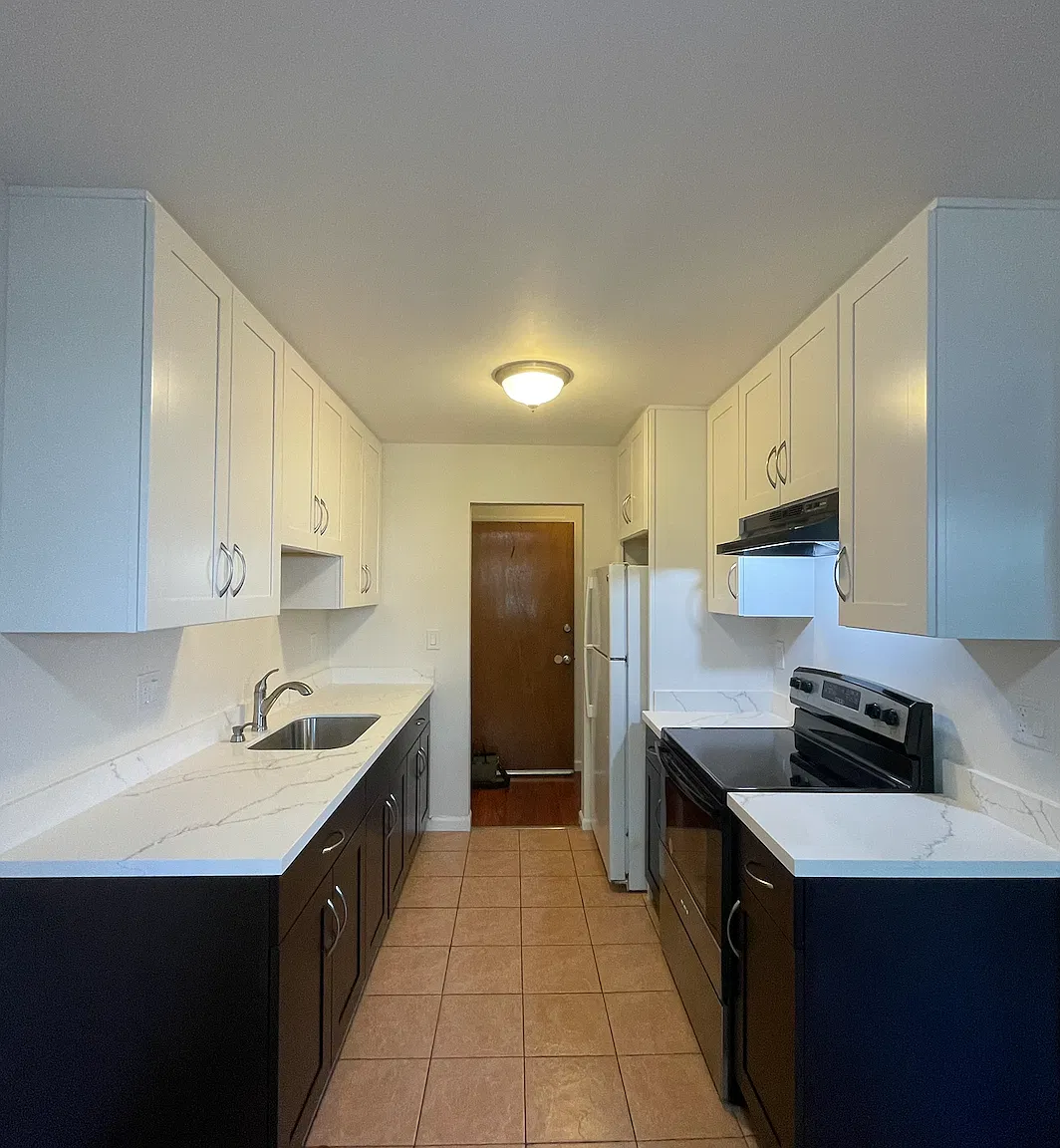 Sylvan St, Daly City — Photo 2