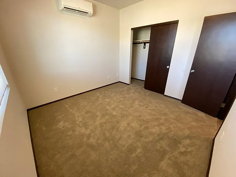 2108 W Sunnyview Ln — Photo 12