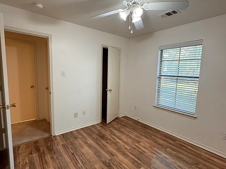 414 N Jackson Ave #A — Photo 15