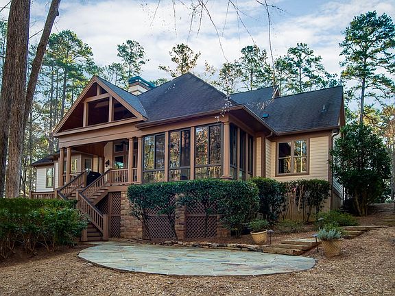 2nd image of 1011 Liberty Chapel Ln