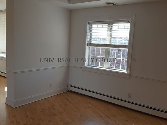 4th image of 3112 45th St