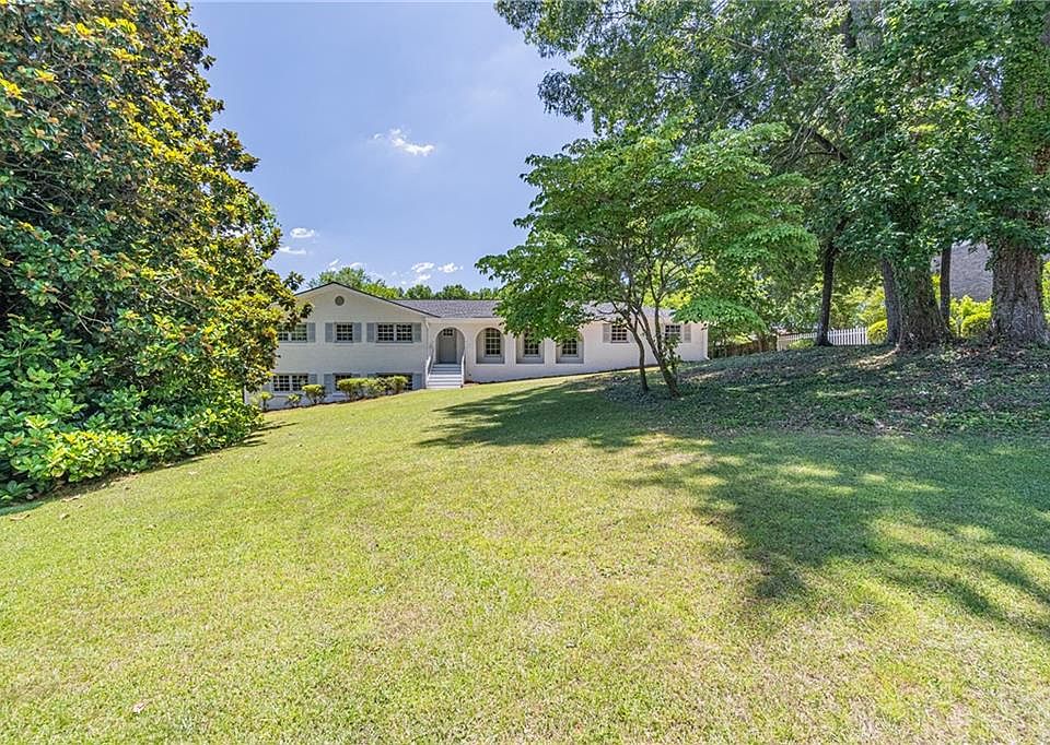 1st image of 3621 Rainbow Cir