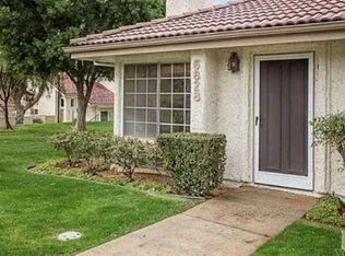 6828 E Poppyview Dr, Oak Park, CA 91377