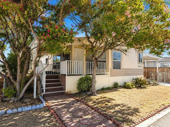 2101 Windflow Dr #56, Rosamond, CA 93560