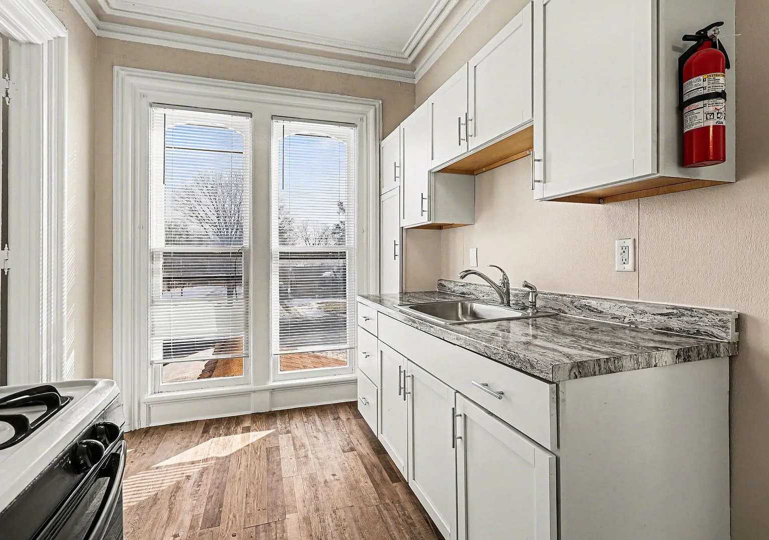 Summer Move In Special- $300 Off Your Move-In - Renovated 1 Bedroom 1 Bath Apartment- $798 — Photo 1