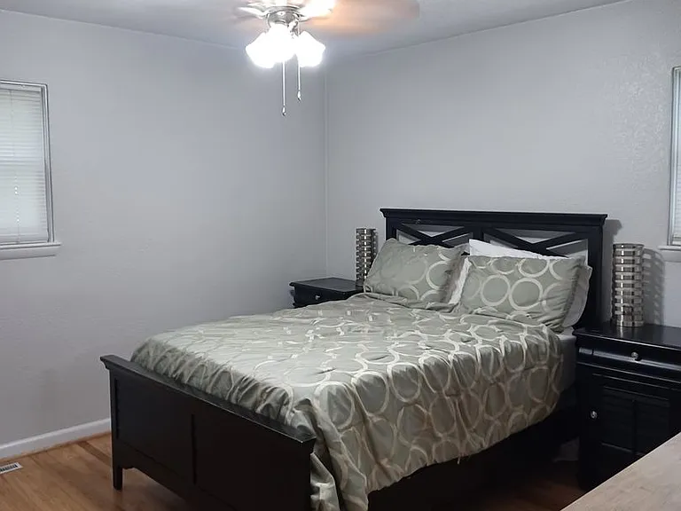 428 Lynn Shores Dr — Photo 9