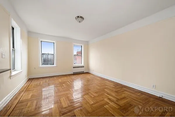 Rented by Dynamik Realty | media 12