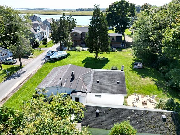 4th image of 70 Cottage Rd